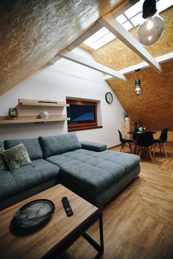 Garage Harrachov